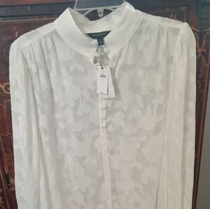 Banana Republic Textured Jacquard Floral White Blouse
